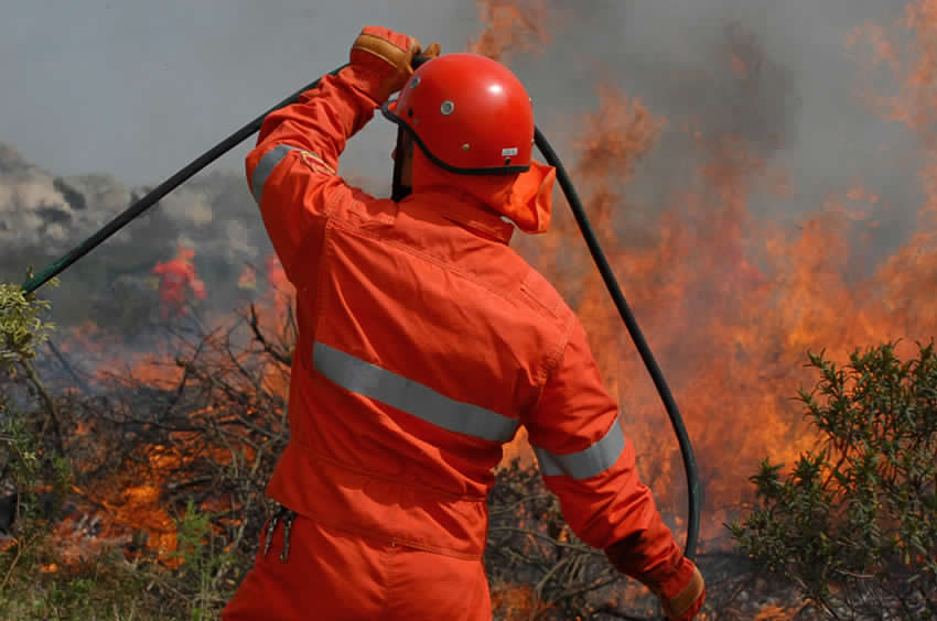 INCENDI BOSCHIVI: STATO DI GRAVE PERICOLOSITA’